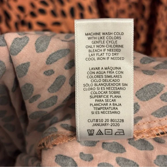 Love, Whit by Whitney Port - Dotted Puffed Sleeve Dress - Picture 5 of 6